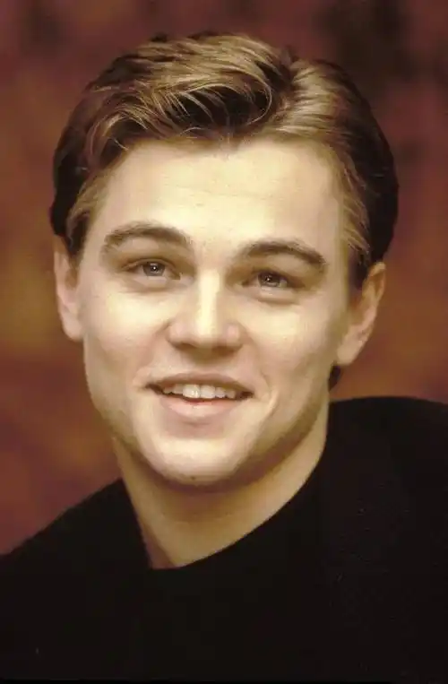 全球公认10大美男,个个帅出天际,中国仅有他上榜_约翰德普_美国