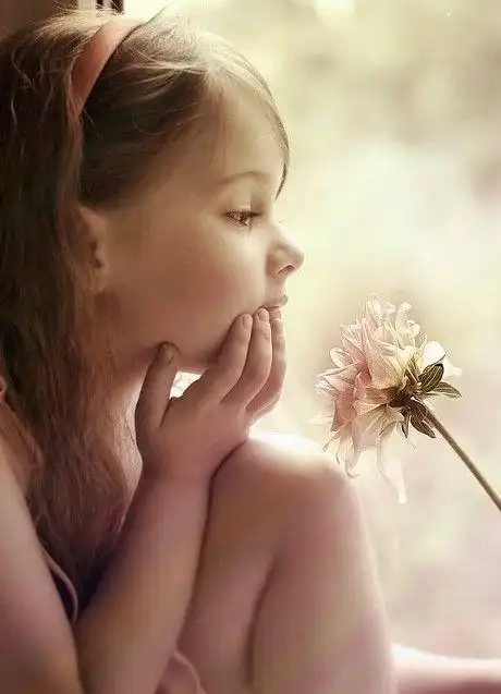 谁有很可爱,很唯美的小孩的图片,,,,,像这种!