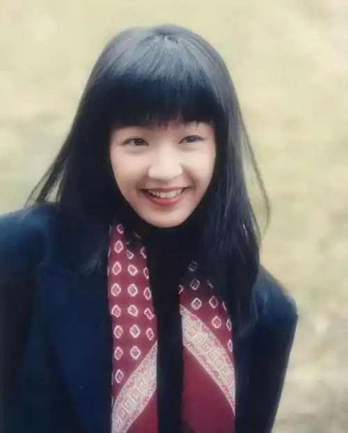 一代天后陈慧娴:事业三进三出,爱情三度情伤,公主没有公主命