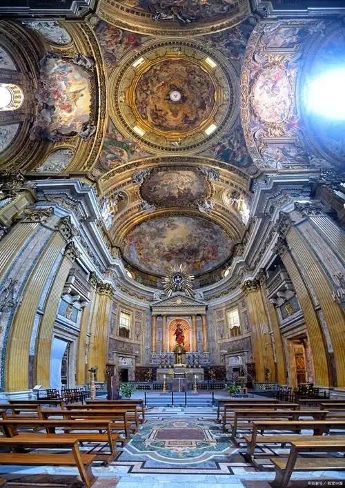 位于罗马的圣彼得大教堂,是世界著名的宗教建筑之一.