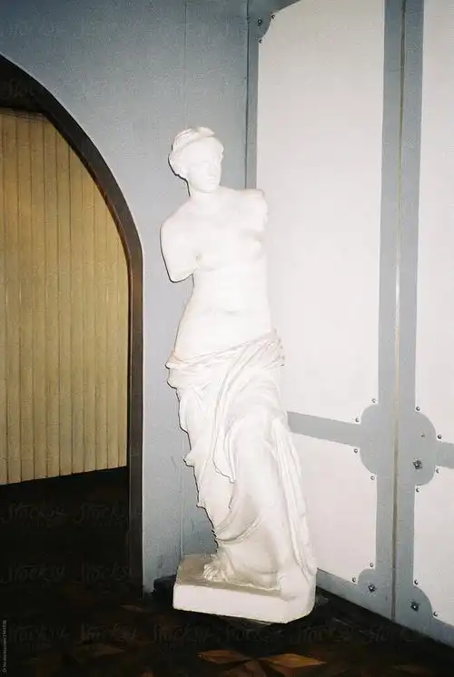 venus statue
