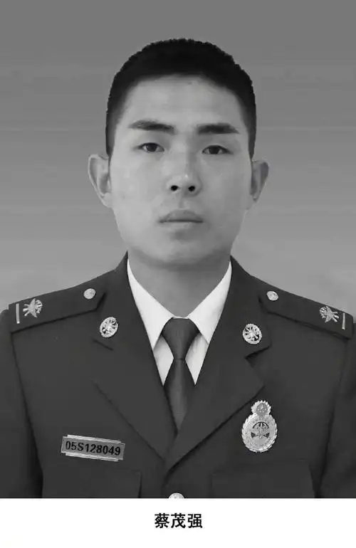 2名救火牺牲英雄被批准为烈士