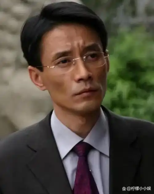 演员田小洁从普通工人华丽转身为演员事业爱情双丰收