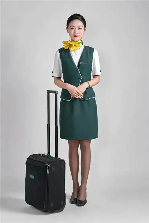 春秋航空空姐杨欣然用心做好细节真诚相待才能赢得信赖