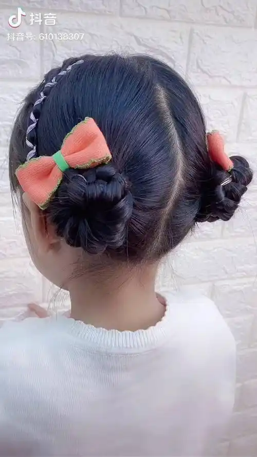 彩带花苞双丸子头冰雪奇遇记儿童编发教程