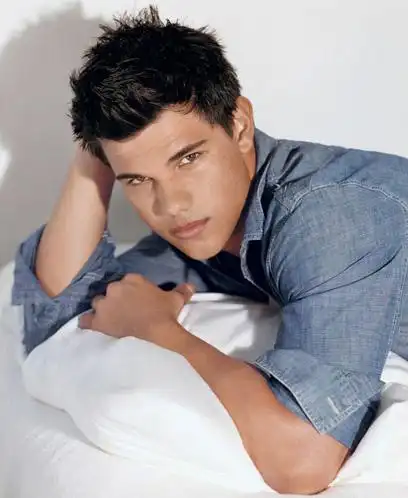 taylor lautner