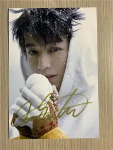 『冲冠』tfboys亲笔签名王俊凯亲笔签名照片新款热门定妆照24款