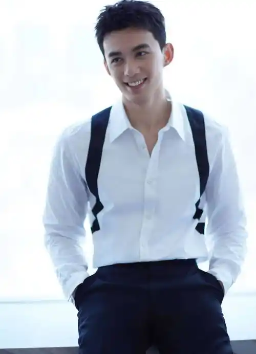 吴磊最新封神动图,后仰苏炸翻全网!