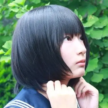 求中学生发型,图片,女的