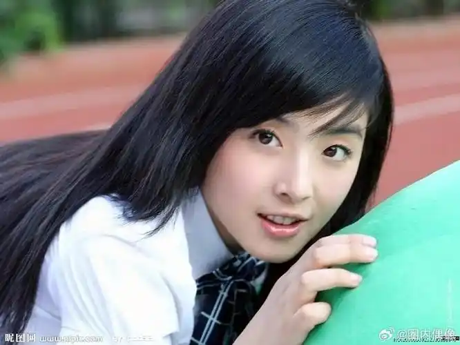 张含韵出道19年变化