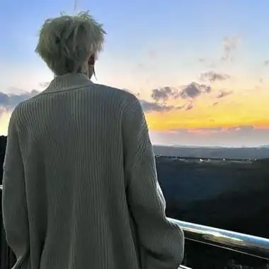 2022男生头像图片帅气稀有很有气场的男生