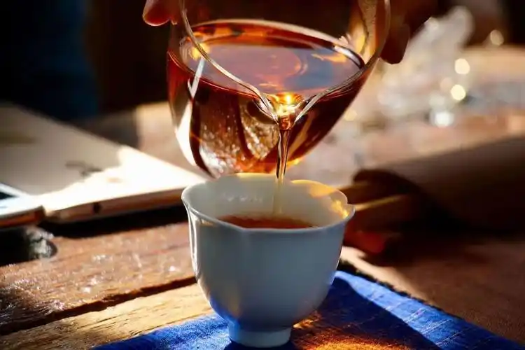 愿意单纯喝一杯茶