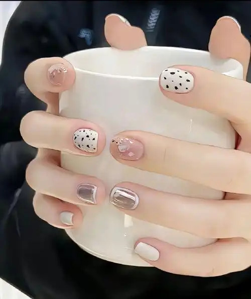 夏日限定美甲 高级耐看的小短甲推荐 短指甲也可以这么美适合上班族的