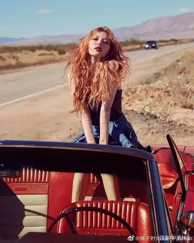 魔鬼身材的泫雅,最新ck广告集性感与纯洁于一身,身材好到爆