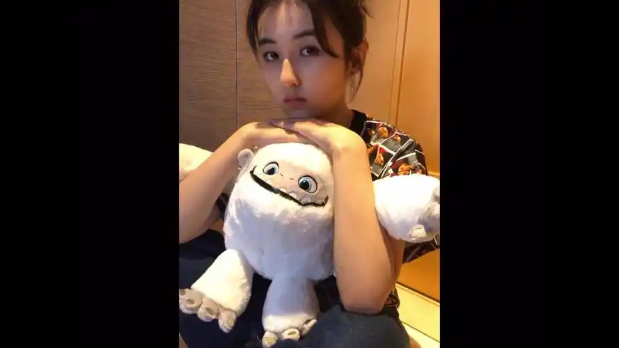 【张子枫】子枫妹妹真的是太太太太可爱了!