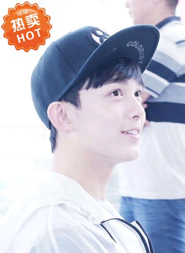 现代装饰画 吴磊 明星男演员照片写真大幅贴画高清晰支持定做海报