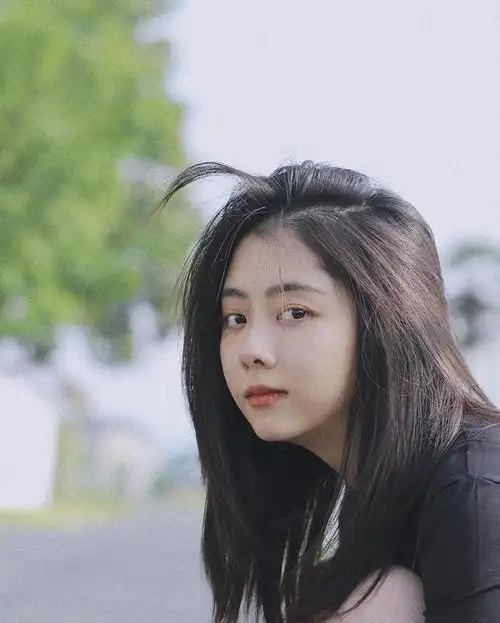 消息搬运谭松韵ins更新