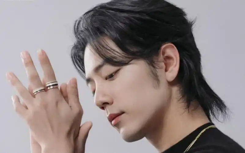 限定长发战肖战!魅力四射,神仙颜值,性感无比啊!