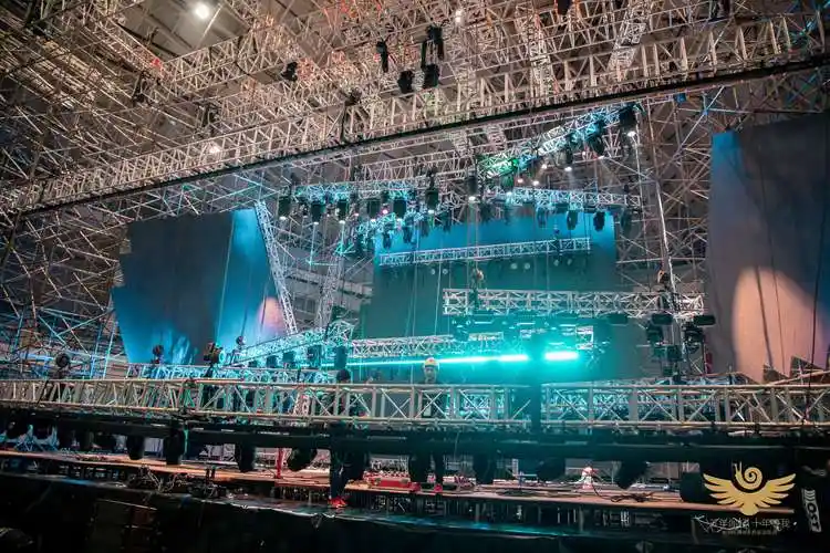 孙耀威出席某品牌演唱会重新回顾舞台上的经典瞬间