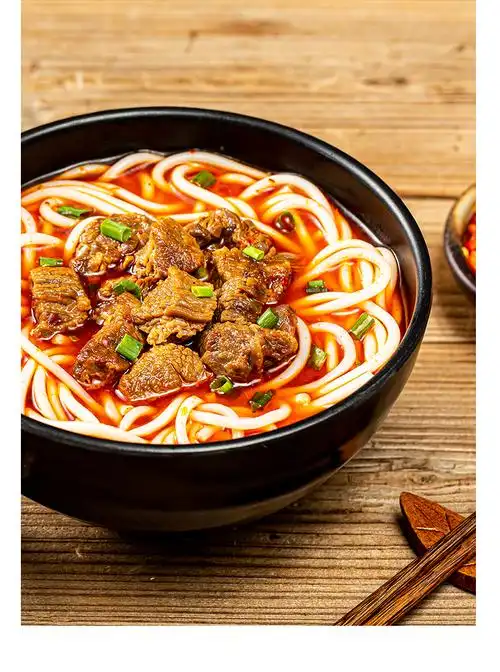 小背篓红烧牛肉米粉380g