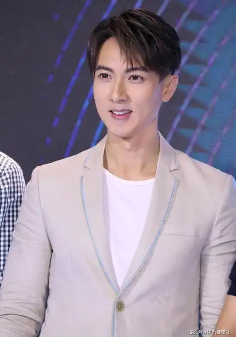 吴尊为什么叫文莱王子(吴尊是文莱王子吗的个人资料简介)