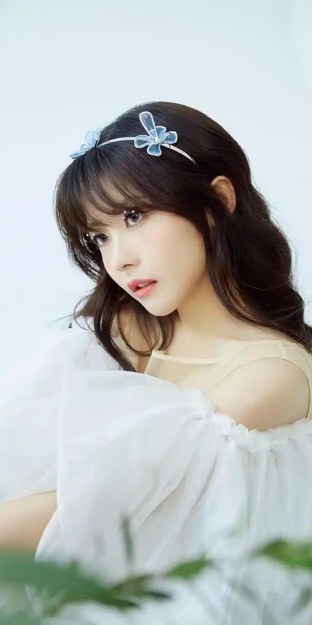 明星壁纸分享-赖美云