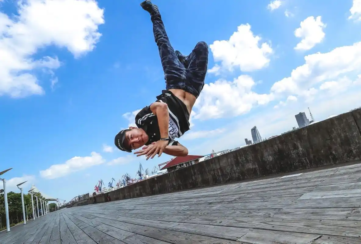 国内知名舞者bboy浩然 hr街舞演员个人获奖经历资料