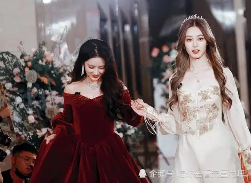 徐艺洋和刘些宁最后还是学会独自一人十指相扣细节真的太虐心