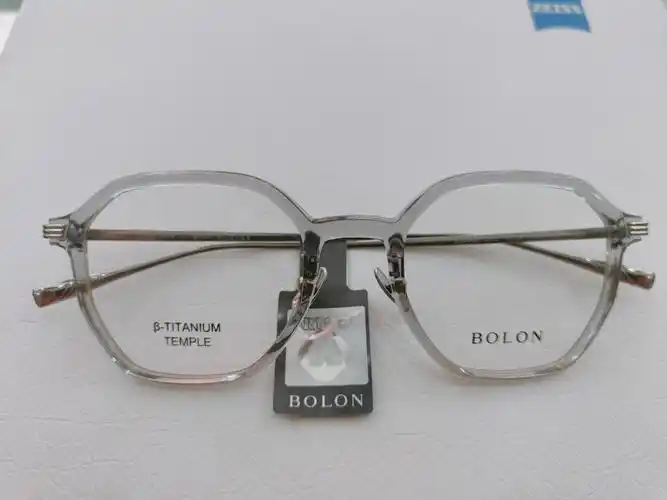 好看不贵还很轻,β钛镜架,￥319带暴龙18个月质保#高颜值眼镜