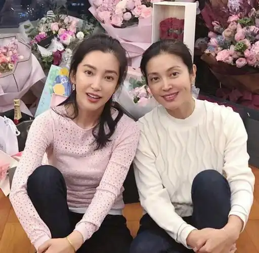 她是董子健母亲董子健妈妈是谁