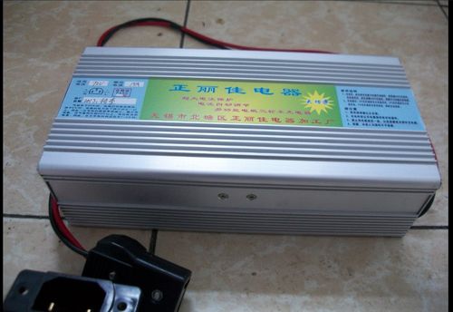 72v60ah电瓶充电机蓄电池充电器 电动三轮车电动汽车充电机