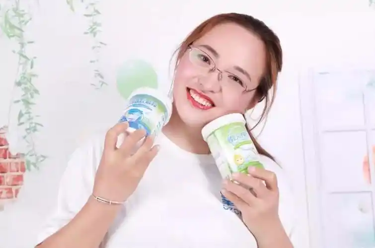 氧趣合伙人付莎莎创业故事励志微商背后的故事你值得一读