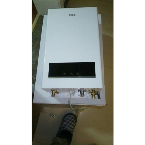 万家乐冷凝式燃气热水器ljsq20-su21 天然气 12升