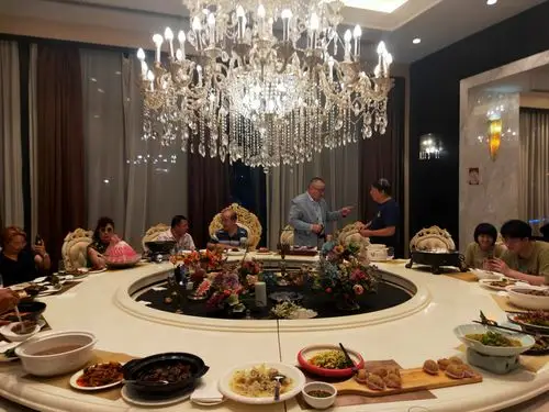 热烈欢迎领导嘉宾入住贵阳铂尔曼大酒店为7.