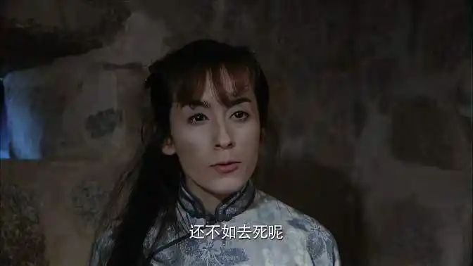 围屋里的桃花:青女被关在望夫楼,族长按奈不住了,半夜让她报恩-影视综