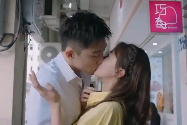 青春创世纪烧钱cp吻戏黄景瑜吴谨言铜锣烧吻网友太油腻