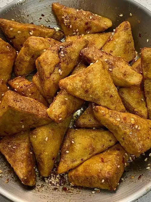 一口就上瘾巨巨好吃的炸豆腐7575