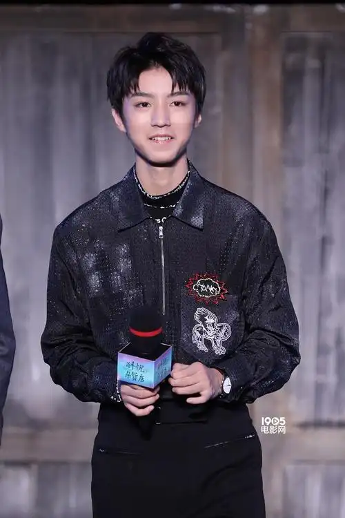 《解忧杂货店》定档12.29 王俊凯三拒董子健强吻