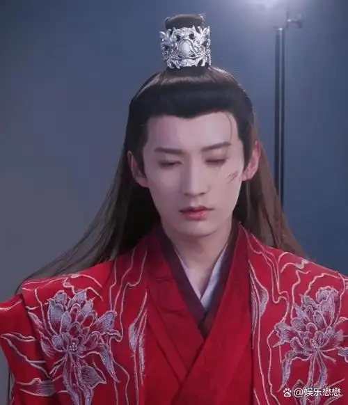 演员刘学义出道近10年为何戏火人不红你看看女主是谁就明白了