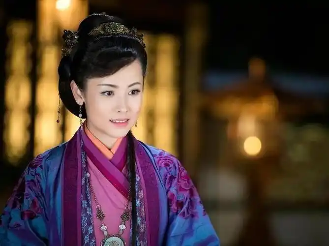 这四位绝世高手分别是达尔巴(练成了金轮法王的龙象般