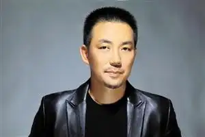 何沐阳作品《我的南海》引发强烈共鸣