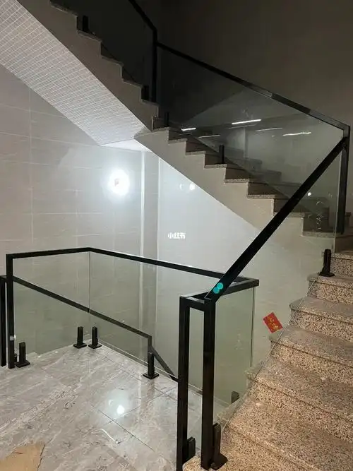 佛山南海自建房玻璃楼梯扶手73