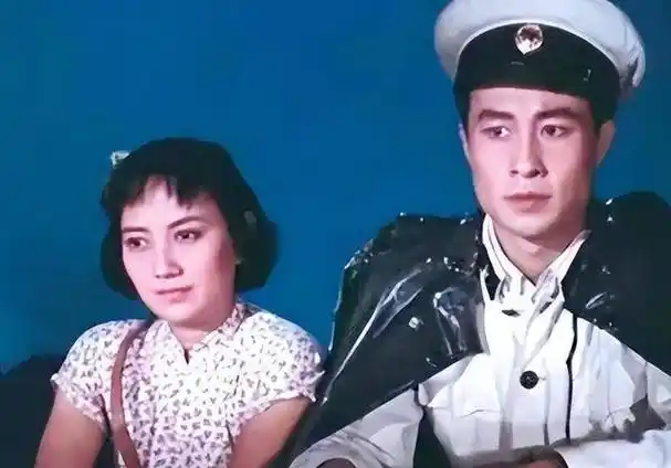 王心刚92岁男神与病妻共白头儿女成才