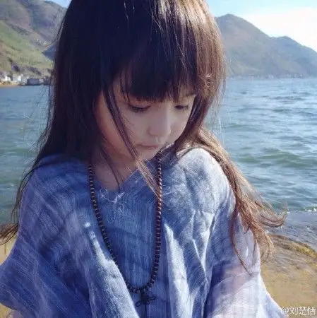 芈月的小美女走红网络,这个小美女叫刘楚恬,家人都叫她"恬恬"或"恬妞"