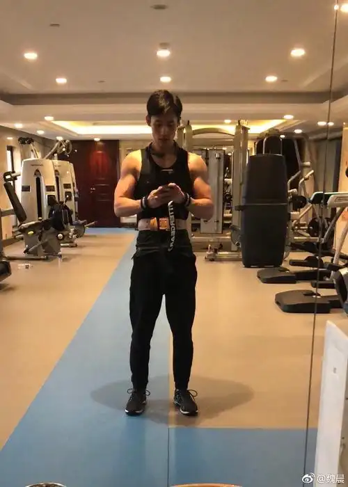 杜淳现在长这样男艺人健身堪比整容啊