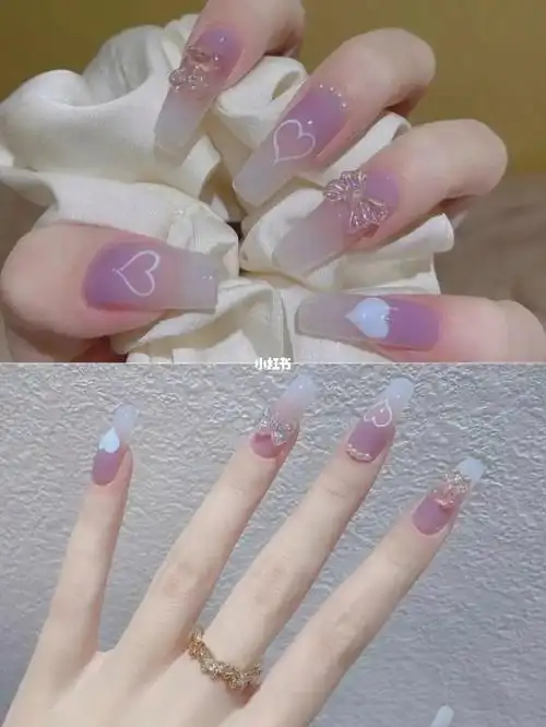 香芋色的美甲太显手白