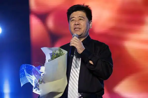 小金拍舞台---王洁实,谢莉斯