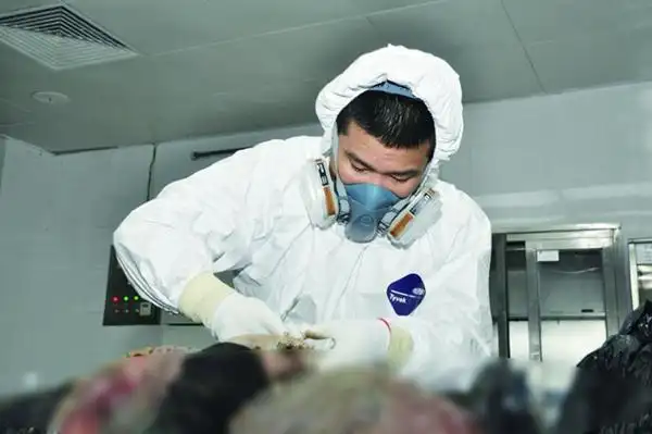 为死者言为生者权 走进镇海的法医"秦明"们