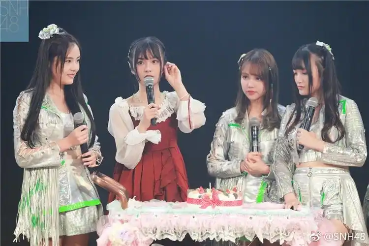 snhey! 自动收集了snh48的动态(目前仅限新浪微博).