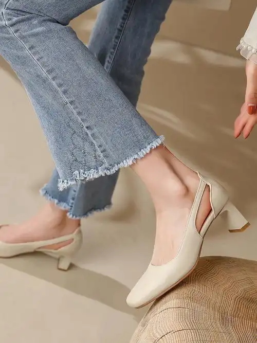 43大脚女孩居然能穿到这么好看的高跟鞋